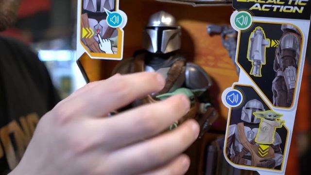 Unboxing the "Mando Mania" Gift Box from Hasbro  #MandoMania
