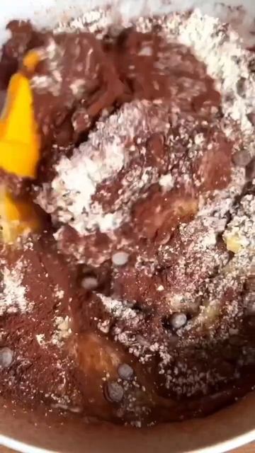 Chocolate Banana Brownies #foodie #foodlover #food #brownie #shorts #short #shortvideo #shortsfeed смотреть онлайн