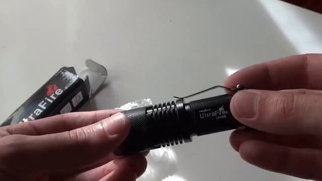 UltraFire UK - 68 Cree Q5 Adjustable Focus LED Flashlight смотреть онлайн