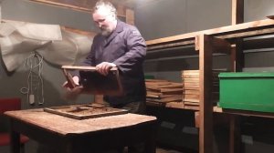 Для чего нужна переборка и выбраковка рамок.