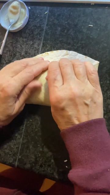 Как заворачивать шаурму