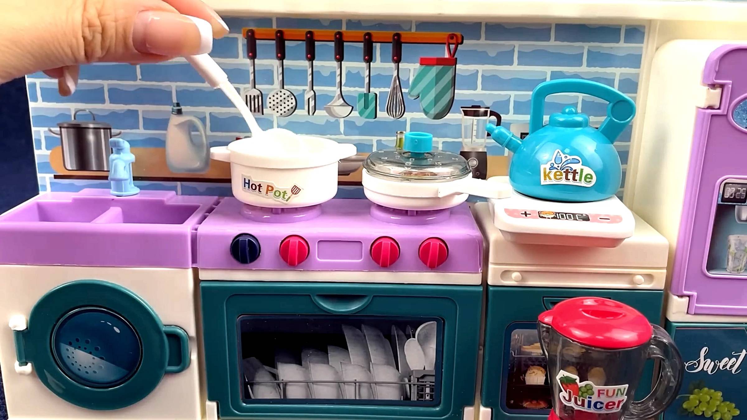 Развивающие игрушки. Игровые наборы для развития детей. Для малышей мультики. Игры для детей смотреть онлайн