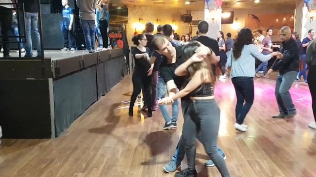 Moti & Meital - Cuban Salsa Master class in Havana Club 13/11/18 смотреть онлайн