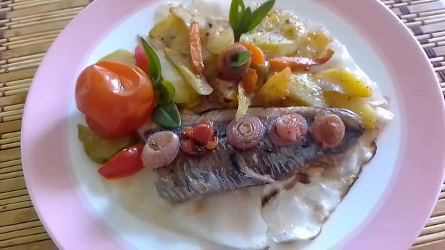 Рыба с овощами😋👍💞