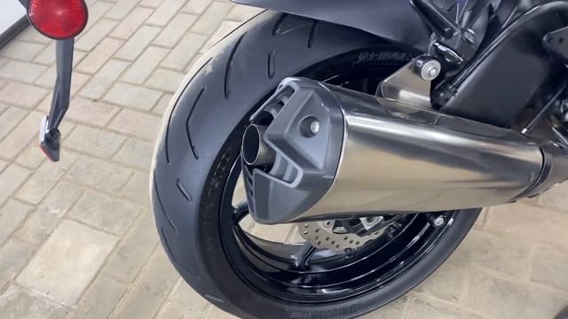 Kawasaki ZX-10R 2008 смотреть онлайн