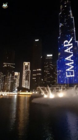 Возле Дубай Молла. Fontaine. Burj Khalifa. Dubai Mall