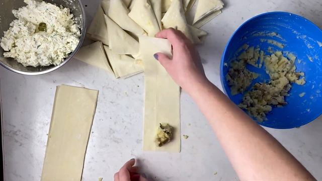 Гора пиріжків за копiйки , без замісу та заморочок #лінивіпиріжки , #рецептпирожков #быстрыйужин смотреть онлайн