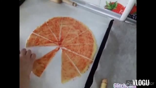 Тарзи пухтани рогалик осонак😋😋 смотреть онлайн