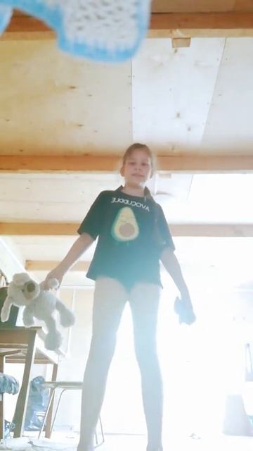 привет я на даче и жарим шашлык ням вкусно поесть и приготовить ужин shark ❤️🐺🦙🖤 смотреть онлайн