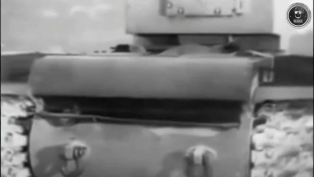 El invencible tanque Ruso KV2 que detuvo a los alemanes смотреть онлайн