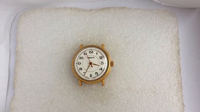 наручные часы Ракета СССР позолоченные белый циферблат