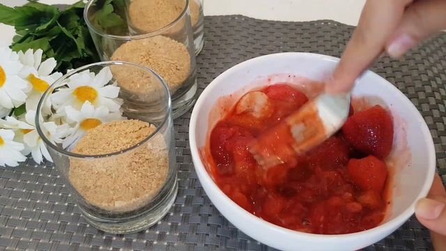 Nachtisch im in einer Minute! Alle suchen dieses Rezept! Einfach schnell und lecker! смотреть онлайн