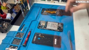Замена шлейфа и платы зарядки Samsung Galaxy A40