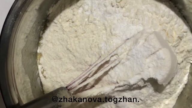 Жасалу жолы өте оңай карамельный пирог жасап көріңіз.