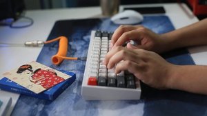 a Keyboard Typing at Midnight. | QK65 with KTT Grapefruits switch