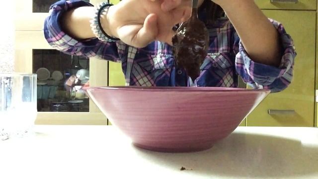 Готовим Маффины С Шоколадом 🎬 "как Обычно Все Клубнично" смотреть онлайн