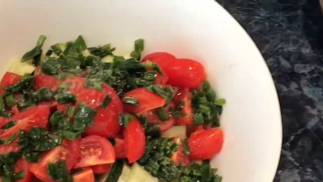 Пюре с салатиком смотреть онлайн