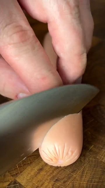 ЛУЧШИЕ ХОТ-ДОГИ🔥 #каринанямнями #рецепты #нефтяникнакухне #готовимдома #шефмарат #хотдог смотреть онлайн