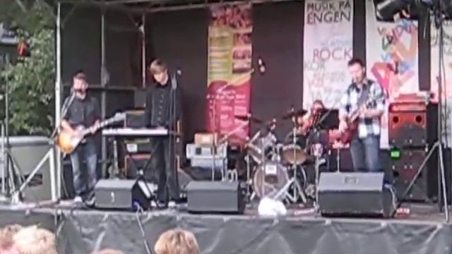 Walking the Path of the Flame - Random Noise Radar (a short clip) смотреть онлайн