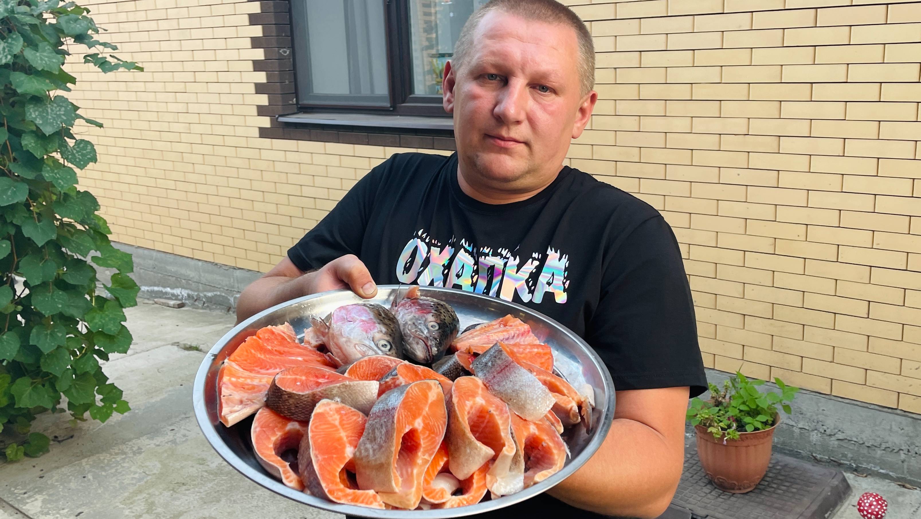 Форель в тандыре, грибы с луком в сметане на гарнир. Рецепты от #охапкадров #рецепты