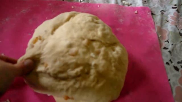 Дрожжевые булочки с творогом. смотреть онлайн