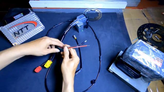 Phanh ABS cho xe điện Vinfast (lắp cho tất cả các dòng xe điện Vinfast chưa có ABS)||Trung Xe Điện смотреть онлайн