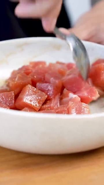 Tuna tartare 🐟 #shorts