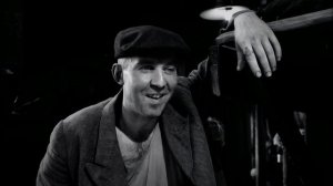 КАК  В ЛАГЕРЯХ СССР "БЛАТНЫЕ ВОРЫ" ОТНОСИЛИСЬ К БЫВШИМ СОЛДАТАМ И ОФИЦЕРАМ