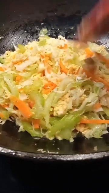 Vegetarian Beehon with 3'C's Ingredients..( carrots,celery, cabbage)#shorts #shortsvideo #asmr смотреть онлайн