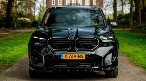 BMW XM в цвете Black Sapphire и обвесе Renegade Design