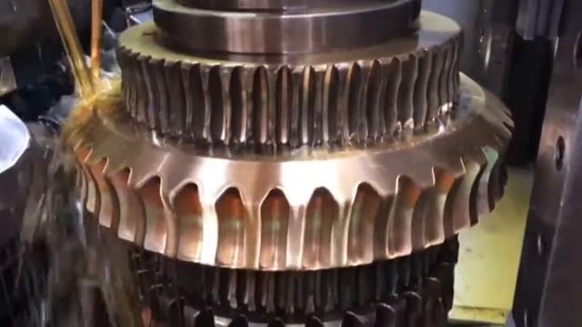 M12 Worm wheel crowning cut смотреть онлайн