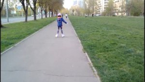 КАК НАУЧИТЬСЯ КАТАТЬСЯ НА РОЛИКАХ