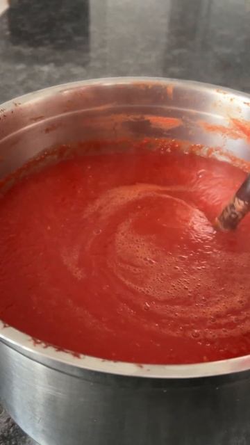 Итальянский соус Пассата 🍅🍅🍅…незаменимый соус для пиццы и не только♨️ рецепт в описании🥰 смотреть онлайн
