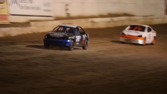 The 4 Cylinder Division at Lebanon Valley Speedway смотреть онлайн