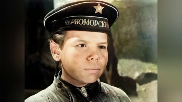 История ПИОНЕРА  ПОЖЕРТВОВАВШЕГО СОБОЙ Чтобы СПАСТИ Боевых ТОВАРИЩЕЙ ..