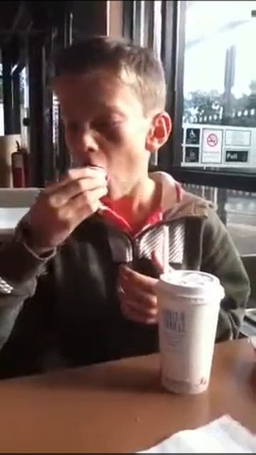 Downing a pot of ketchup in macdonalds смотреть онлайн