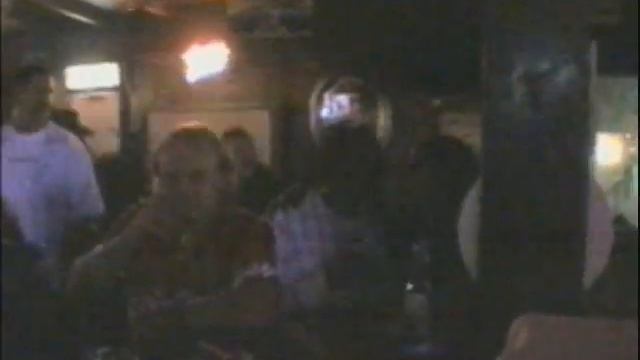 New Year's Eve Dance Party -TOM'S PLACE - January 2002_0001.wmv смотреть онлайн