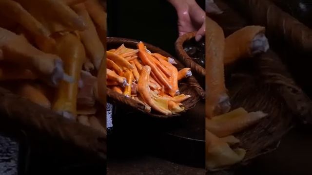 春生夏长秋结冬萎，荏苒不留。炒一份田螺鸭脚煲，于时光流逝中，慢品人间烟火 смотреть онлайн