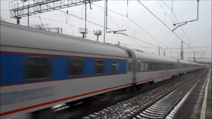 ЧС200-003 с поездом "Невский Экспресс" Москва - Санкт-Петербург