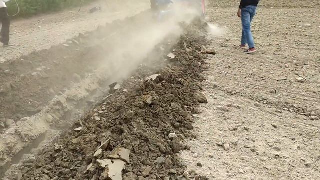 LEMKEN Hydraulic Reversible PLOUGH Demo on MAHINDRA 575 DI XP Plus Tractor #mahindra #lemken