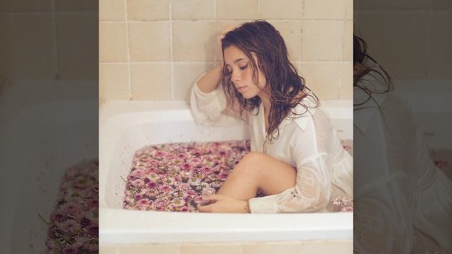 Con Ella смотреть онлайн