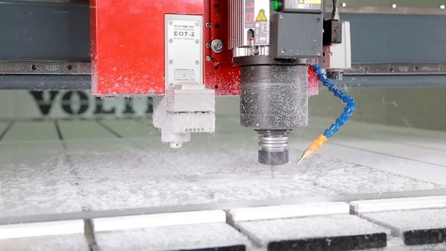 Фрезеровка акрила 10мм на ЧПУ Фрезере 
Cutting of 10 mm acrylic on CNC Router