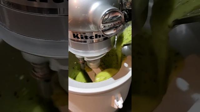 Kiwi Sorbet with Lemon Agrumato Olive Oil смотреть онлайн