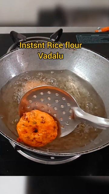 Instant Rice flour Vada| Breakfast /Snack Recipe| Shorts|yt shorts|Shannu's kitchen смотреть онлайн
