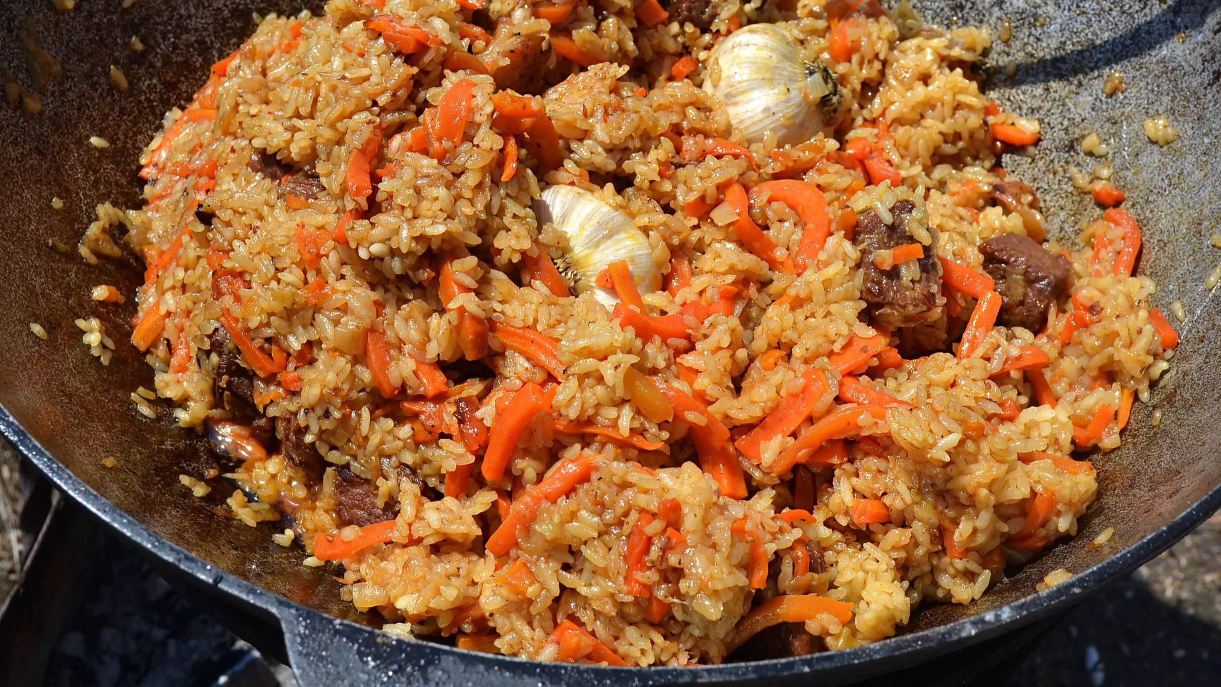 Готовим самый вкусный плов в казане смотреть онлайн