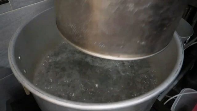 Потрясающее БАРБЕКЮ, Лучшее BBQ из Говядины, Приготовленное на УГЛЯХ | Корейская УЛИЧНАЯ Еда...