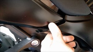 2013 Kawasaki ZX6R 636. How to remove the seat.
