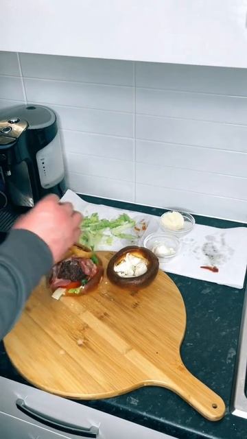 YORKSHIRE PUDDING Burgers, does that sound like something you’ve ever wanted to try #foodcreations смотреть онлайн