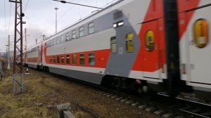 Прибытие двухэтажного скорого поезда №22 Санкт-Петербург - Мурманск