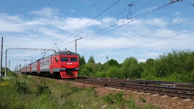 Электропоезд ЭТ2М-084 ст. Стрельна, г.СПб, 06.06.2021г. смотреть онлайн